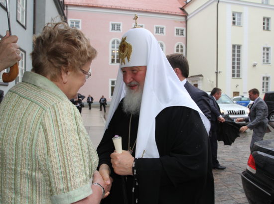 Riigikogu esimees Ene Ergma ja Moskva ja kogu Venemaa patriarh Kirill saatkonnaga